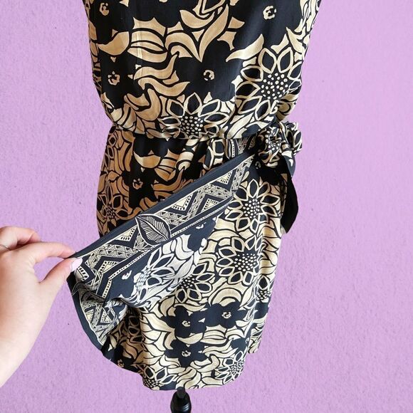 Vintage silk floral print faux wrap dress - Picture 5 of 15